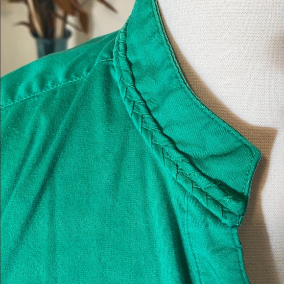 Express button down - Picture 3 of 4